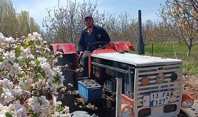 Adilcevaz'da bahçe çapalama dönemi