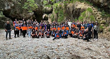 AFAD gönüllülerinden değirmen dere kanyonuna doğa yürüyüş