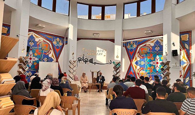 Afyonkarahisar Diyanet Gençlik Merkezi'nde mezuniyet programı coşkuyla gerçekleşti