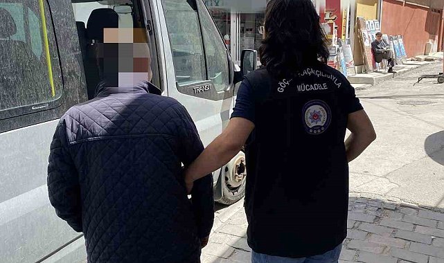 Afyonkarahisar'da 6 yabancı uyruklu şahıs sınır dışı edildi