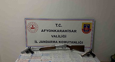 Afyonkarahisar'da tefeci operasyonu: 2 gözaltı