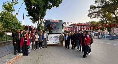 Afyonkarahisarlı ADD'li gençler Anıtkabir'e gitti