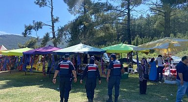 Ağaçlı'daki festivalde jandarma ekipleri kuş uçurtmadı