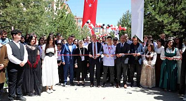 Ağrı Hayrettin Atmaca Anadolu Lisesi'nden 19 proje TÜBİTAK fuarında sergilendi