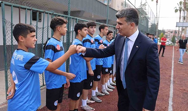 Akdeniz Belediyesi Futbol Takımı Türkiye Şampiyonasına gidiyor
