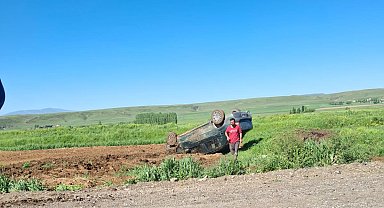 Akyaka'da otomobil takla attı: 1 yaralı