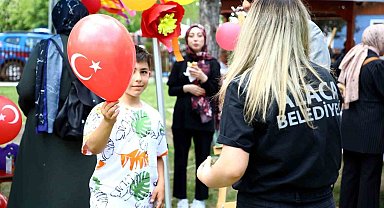 Alaca'da minik öğrenciler doyasıya eğlendi