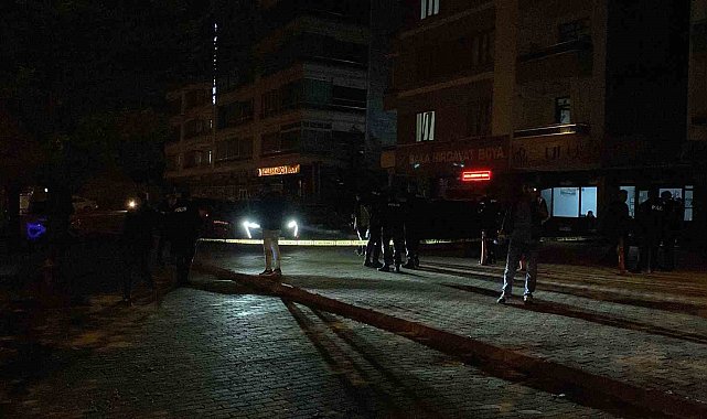 Alacak verecek kavgası kanlı bitti: 1 yaralı
