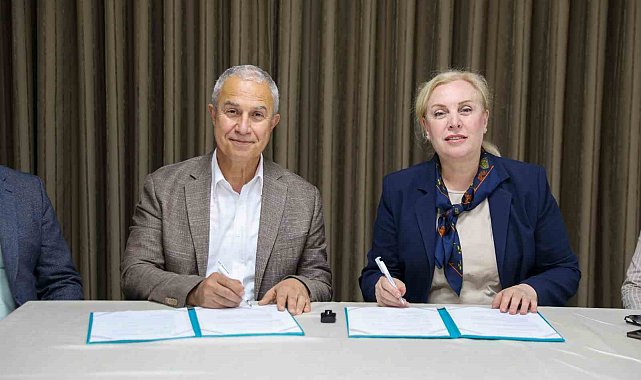 Alanya'da gençlere yönelik "Yerel Demokrasi" projesi başladı