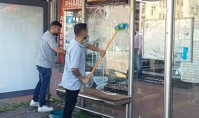 Alanya'da otobüs duraklarına bakım