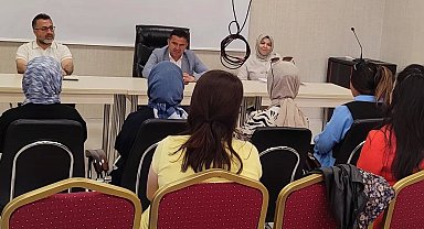 Altıntaş'ta okul öncesi kültür, sanat ve spor faaliyetleri masaya yatırıldı