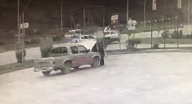 Amasya'da iki otomobil kavşakta çarpıştı: Kaza anı kamerada