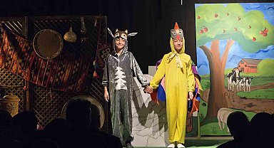 Anadolu masallarını sahnede canlandırdılar