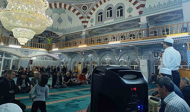 Anamur'da 11 kişilik hac kafilesi kutsal topraklara uğurlandı