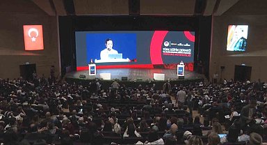 Ankara Valisi Şahin: "Ürettiğimiz yapay zekayı kullanmamız, gençlerimizi buna göre yetiştirmemiz lazım"