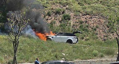 Ankara'da bir cip alev alev yandı