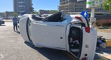 Ankara'da iki otomobil çarpıştı: 2'si bebek 6 yaralı