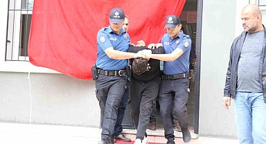 Anne bebeğini döven erkek arkadaşından şikayetçi oldu