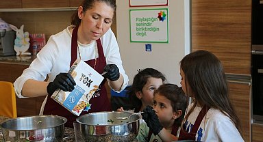 Anneleri ve çocuklar çölyak için farkındalık mesajını 'glutensiz kreple' verdi