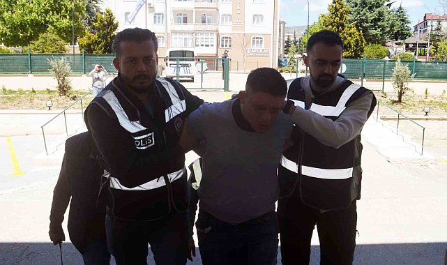 Annesini bıçaklayarak öldüren şahıs alkollü çıktı