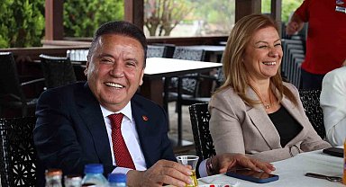 Antalya BB Başkanı Muhittin Böcek başkanlığında, Safranbolu'da Cittaslow Ulusal Ağ toplantısı gerçekleştirildi