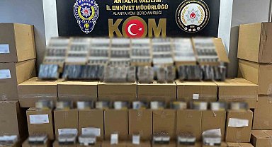 Antalya'da kaçakçılık operasyonlarında 11 şüpheliye işlem yapıldı