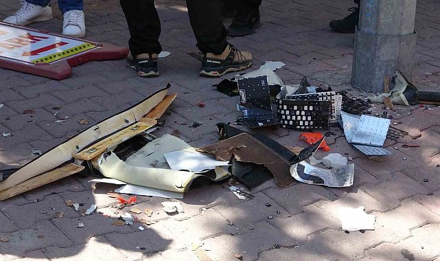 Antalya'da şüpheli çantadan bilgisayar klavyesi çıktı