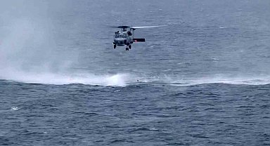 Antalya'da tatbikat kapsamında uçuş faaliyeti icra eden helikopter denize acil iniş yaptı