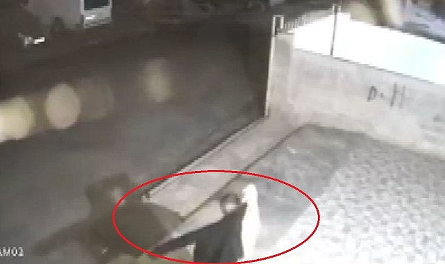 Apartmandaki motosikleti ve balkonda asılı ceketi çalan hırsız yakalandı