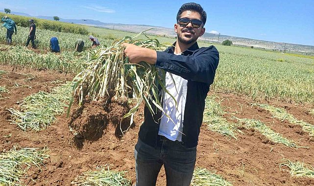 Arabanlı genç, baba mesleğini daha iyi yapabilmek için mühendis oldu