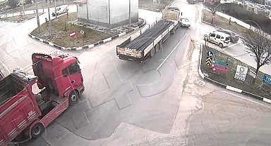 Aşırı hız ve dikkatsizlik kazalara davetiye çıkarttı