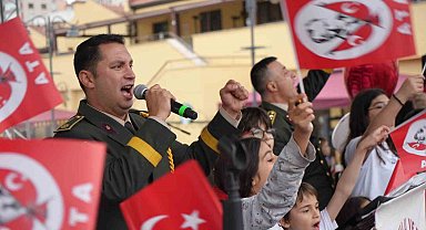 Askeri bandonun, Sefo'nun "Bilmem mi" performansı beğeni topladı