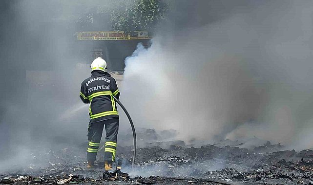 Atık madde yangını itfaiye tarafından söndürüldü