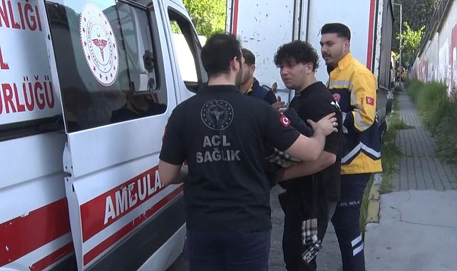 Avcılar'da alkollü genç trafiği birbirine kattı