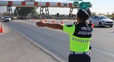 Aydın-İzmir Otoyolu'nda jandarmadan trafik denetimi