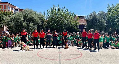 Aydın'da jandarma ekipleri ilkokul öğrencileriyle buluştu