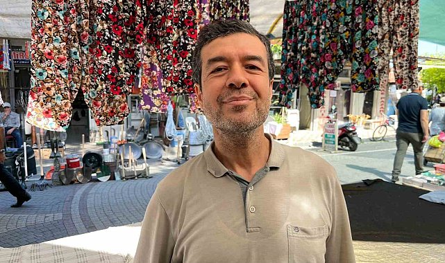 Aydın'da oğul çıkaran arı kolonisi pazar tezgahına kondu