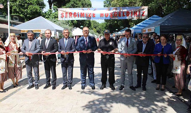 Aydınlı kursiyerler, el emeği ürünlerini görücüye çıkarttı