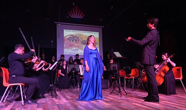 Ayvalık'ta Güzel Sanat Lisesi öğrencilerinden oda konseri
