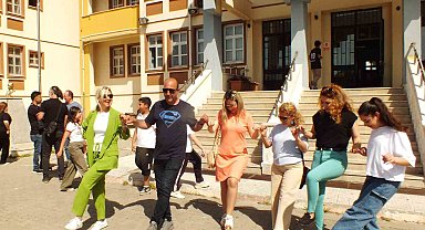 Ayvalık'ta Hıdırellez ateşi okulda yandı