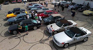 Ayvalık'ta klasik otomobillerin 27. Batı Anadolu Rallisi heyecanı