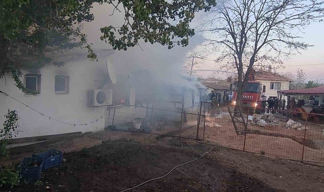 Babaeski'de köy evinde yangın