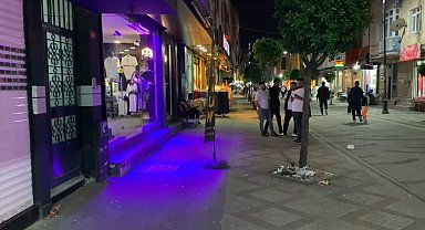 Bağcılar'da mağazaya silahlı saldırı: 4 müşteri ve 1 çalışan yaralandı