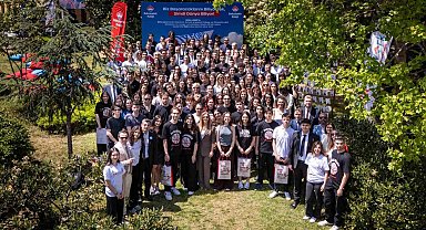 Bahçeşehir Kolejinin 296 öğrencisi, yurt dışından bin 136 kabul aldı