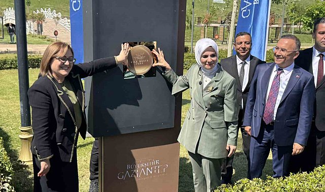 Bakan Göktaş'tan Türkiye'nin ilk hem erişilebilir hem de aile dostu ünvanını taşıyan parkına belge