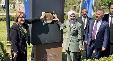 Bakan Göktaş'tan Türkiye'nin ilk hem erişilebilir hem de aile dostu ünvanını taşıyan parkına belge