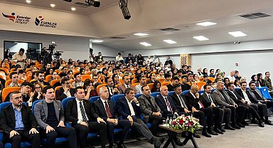 Bakan Kacır: "Savunma sanayisinde dünyada yüzde 68'lik bir pazar payıyla dünya birincisi olmayı başardık"