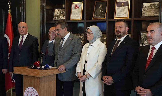 Bakan Tekin: "Balıkesir'de 22 yılda 17 milyar TL'lik yatırım yaptık"