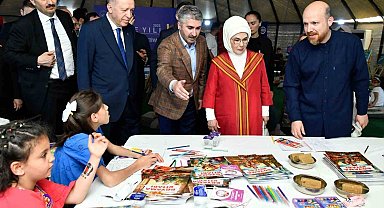 Bakan Yardımcısı Zafer Tarıkdaroğlu, Cumhurbaşkanı Erdoğan'a Etnospor Festivali'nde eşlik etti