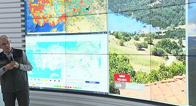 Bakan Yumaklı: "27 uçak, 105 helikopter, 14 İHA, bin 786 arazöz ve su ikmal aracı bu yılki mücadelemizin temelini oluşturacak"